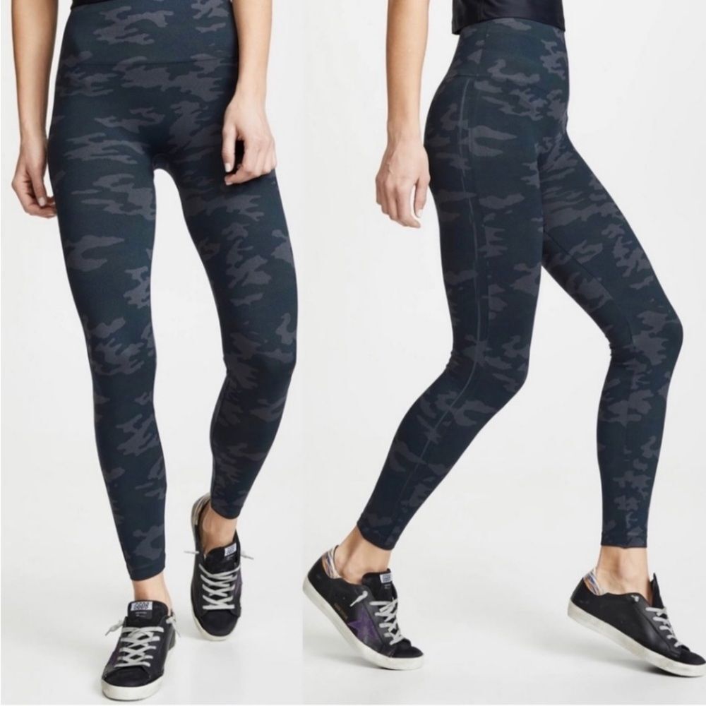 NWT‎ Spanx Look At Me Now Black Camo Leggings Size 1X Plus Size
